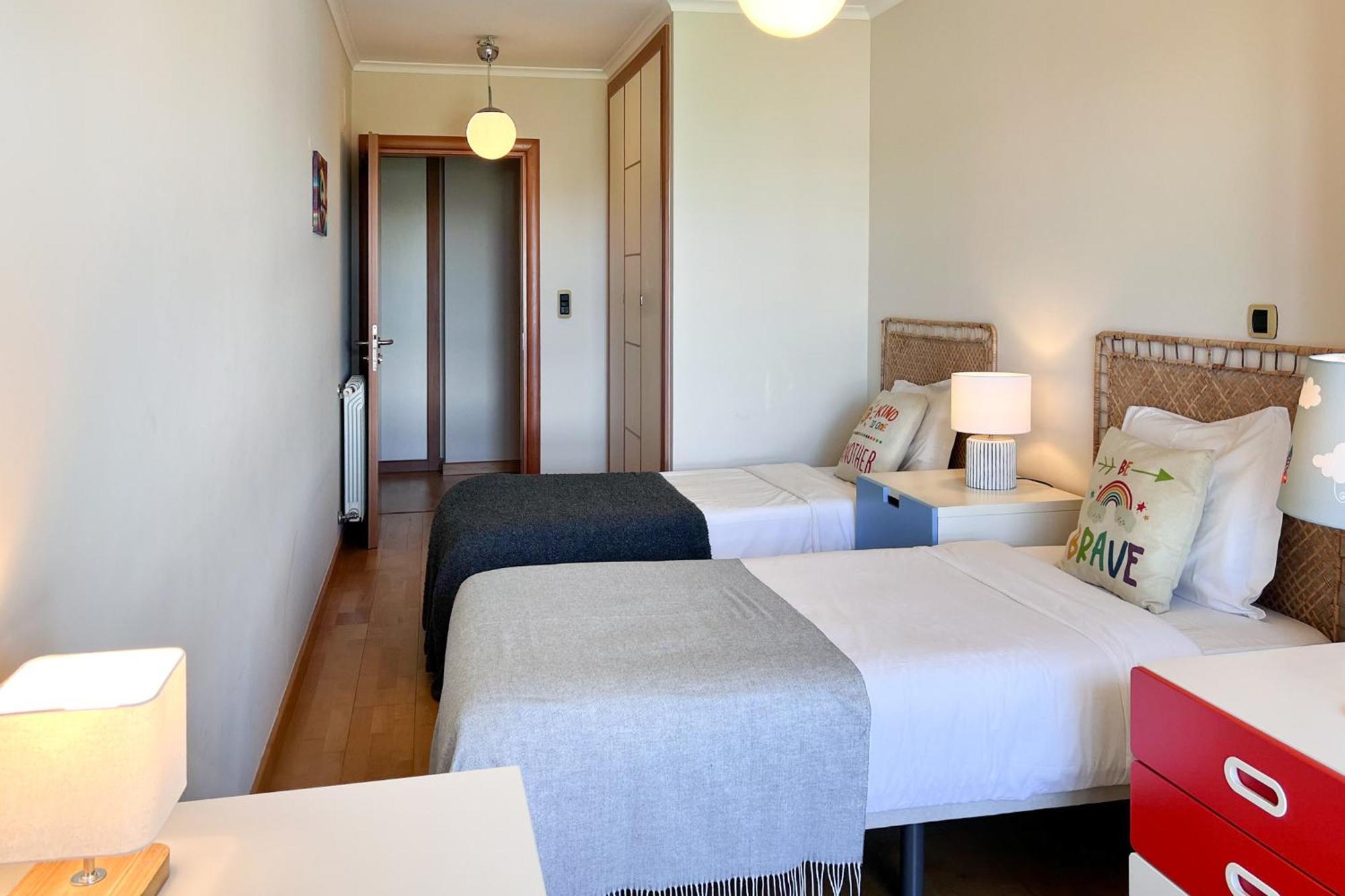 Spacious 2Br Apartment With Free Parking In Lisbon By Soulplaces Luaran gambar